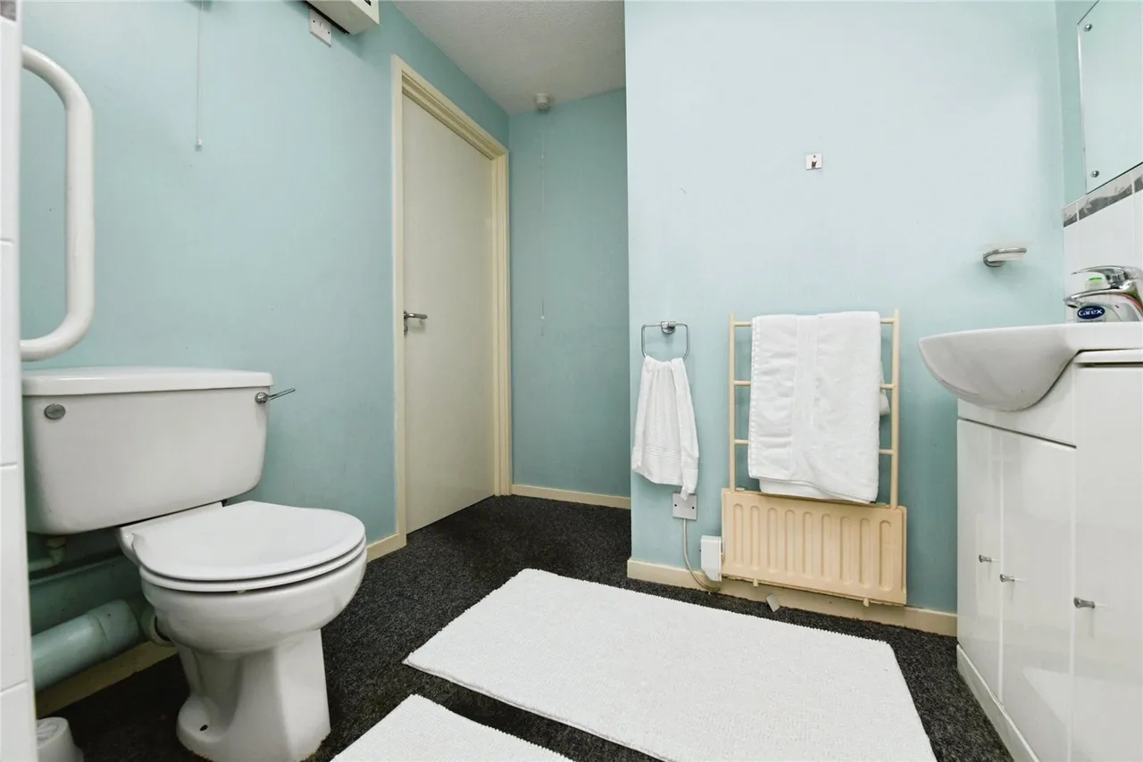 Primrose Court, Kings Road, Brentwood, Essex, CM14, photo 11
