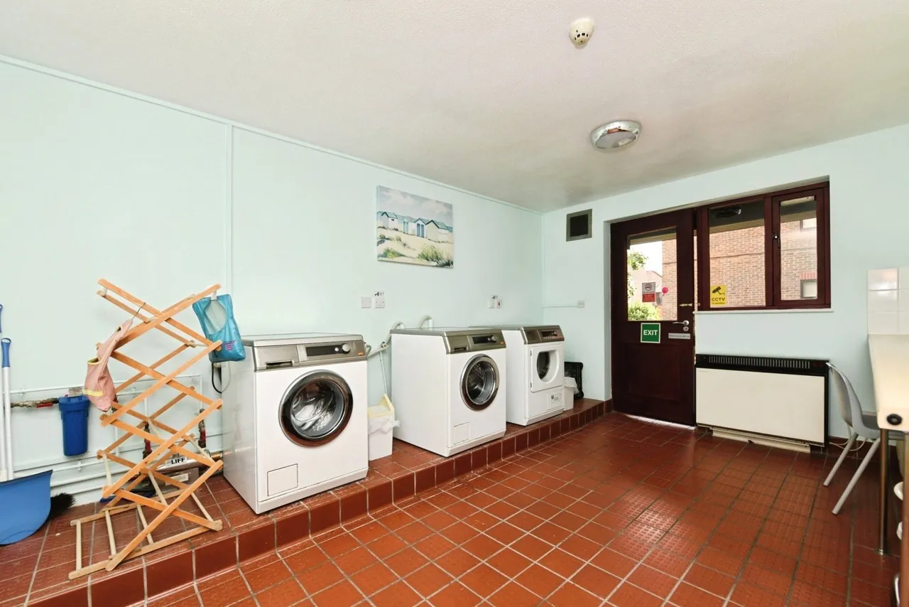 Primrose Court, Kings Road, Brentwood, Essex, CM14, photo 14