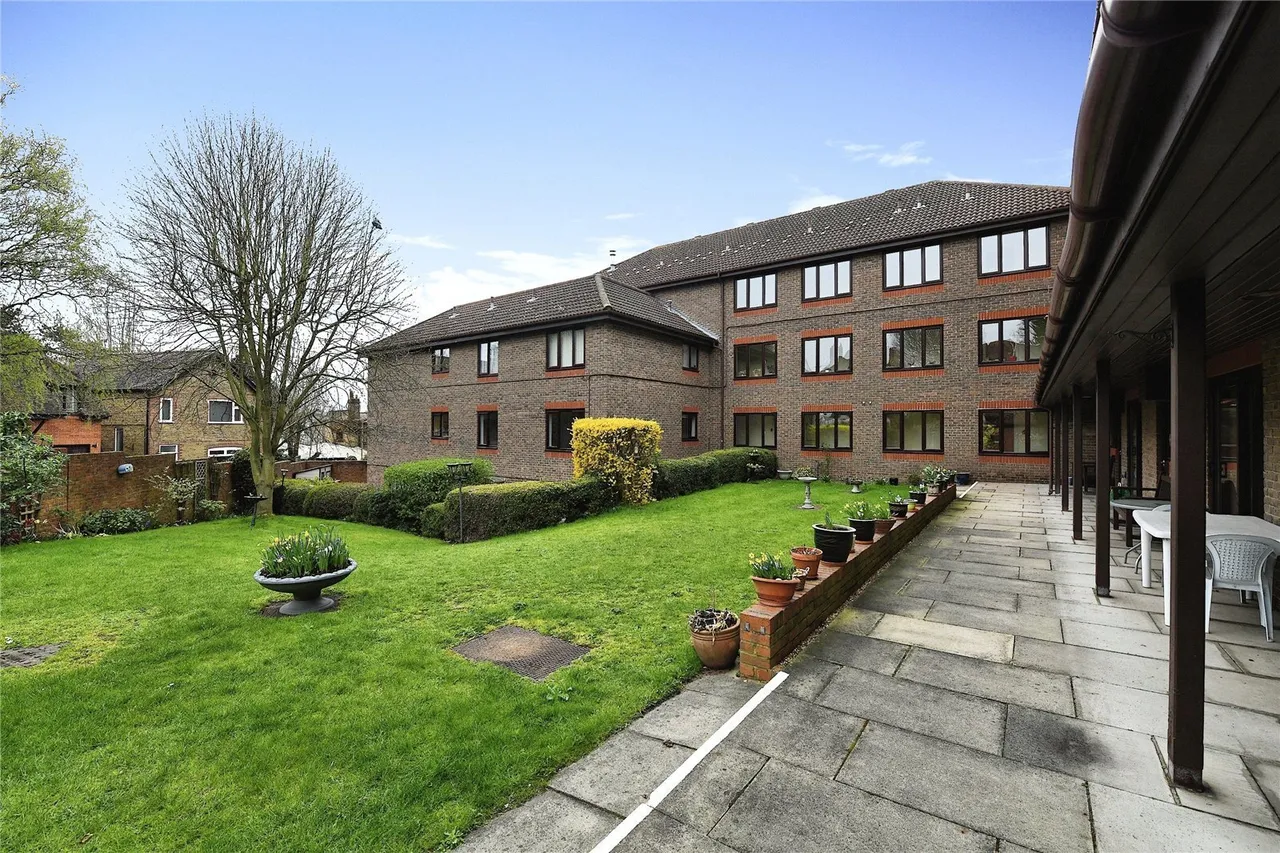 Primrose Court, Kings Road, Brentwood, Essex, CM14, photo 16