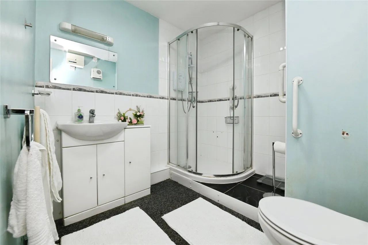 Primrose Court, Kings Road, Brentwood, Essex, CM14, photo 12
