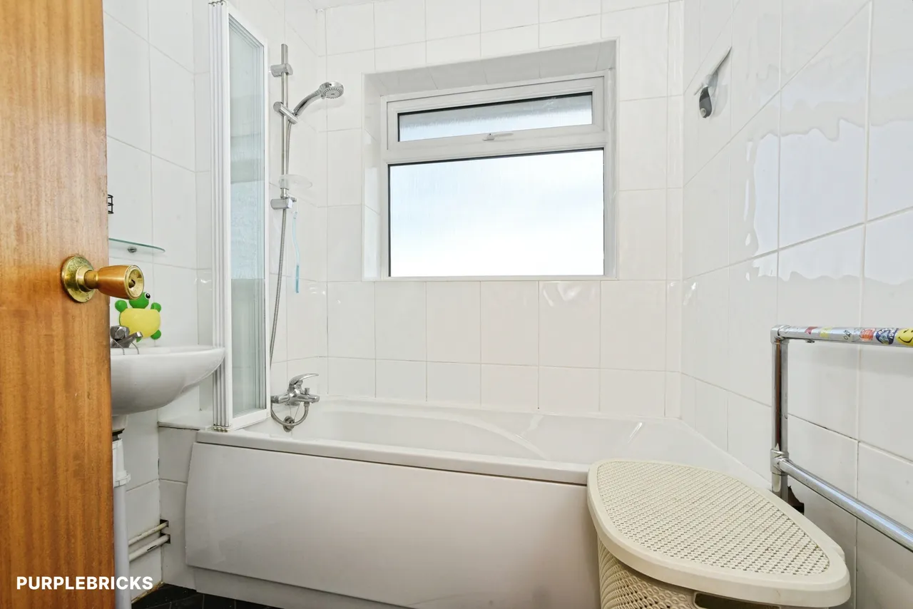 Kennet Avenue, Greenmeadow, SN25, photo 18