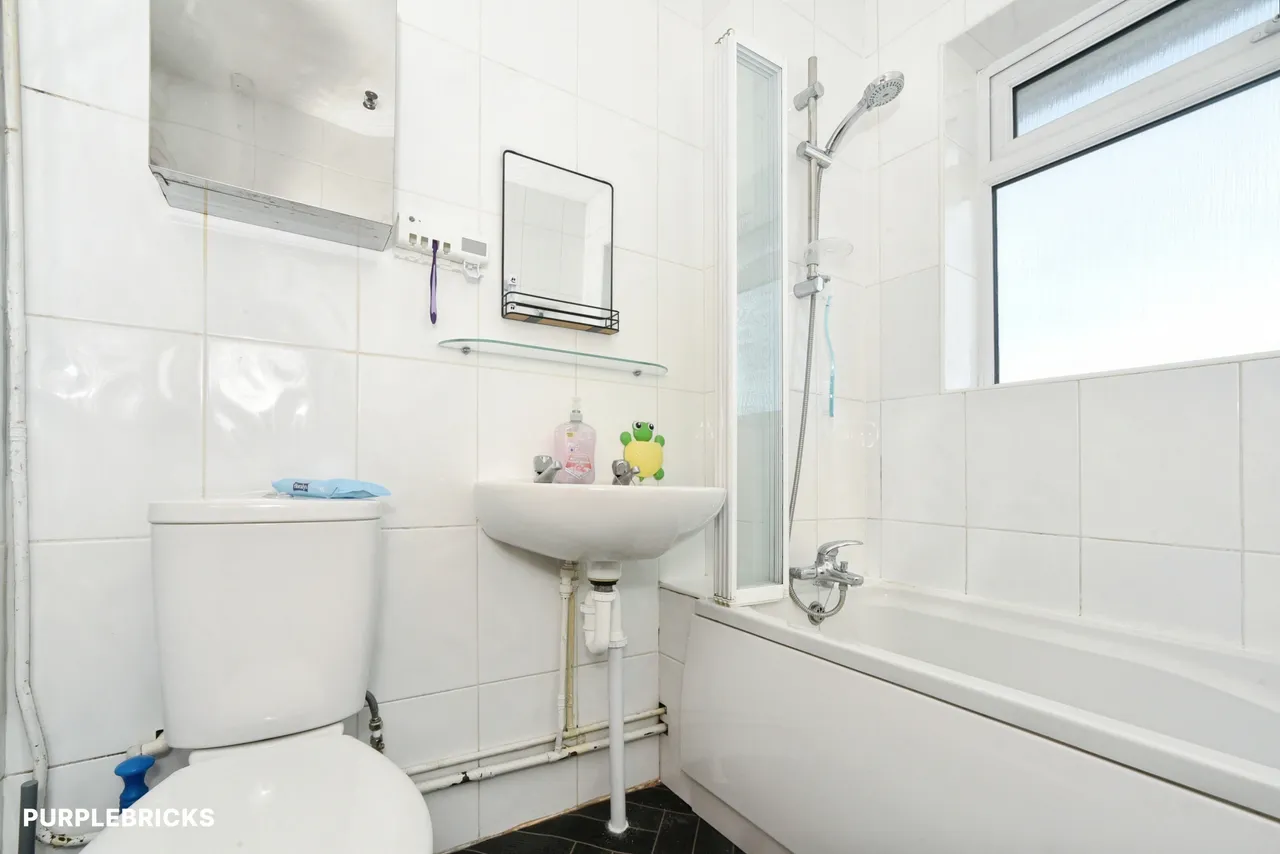 Kennet Avenue, Greenmeadow, SN25, photo 17
