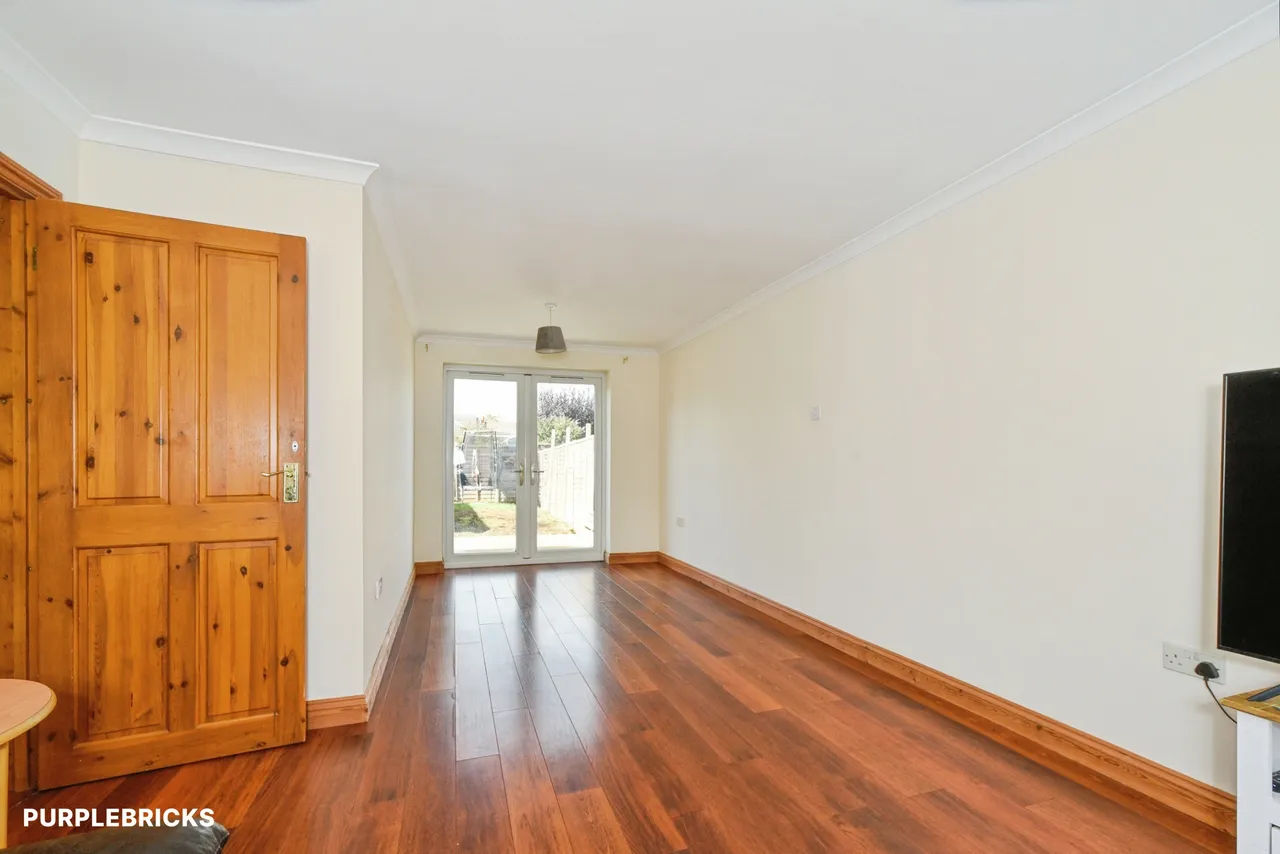 Kennet Avenue, Greenmeadow, SN25, photo 5