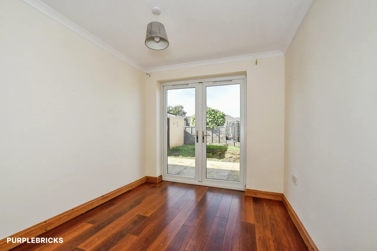 Kennet Avenue, Greenmeadow, SN25, photo 4
