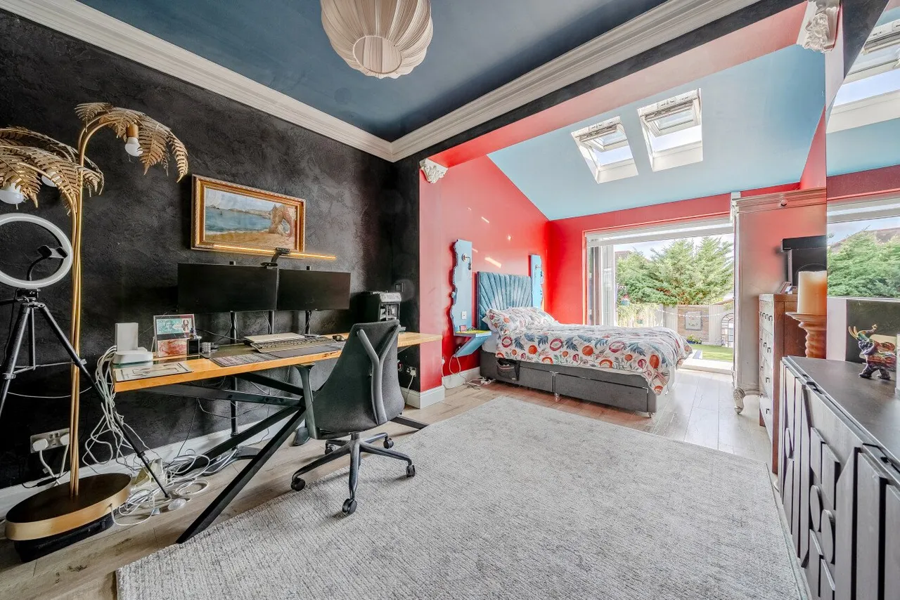 Sundial Avenue, South Norwood, SE25, photo 13