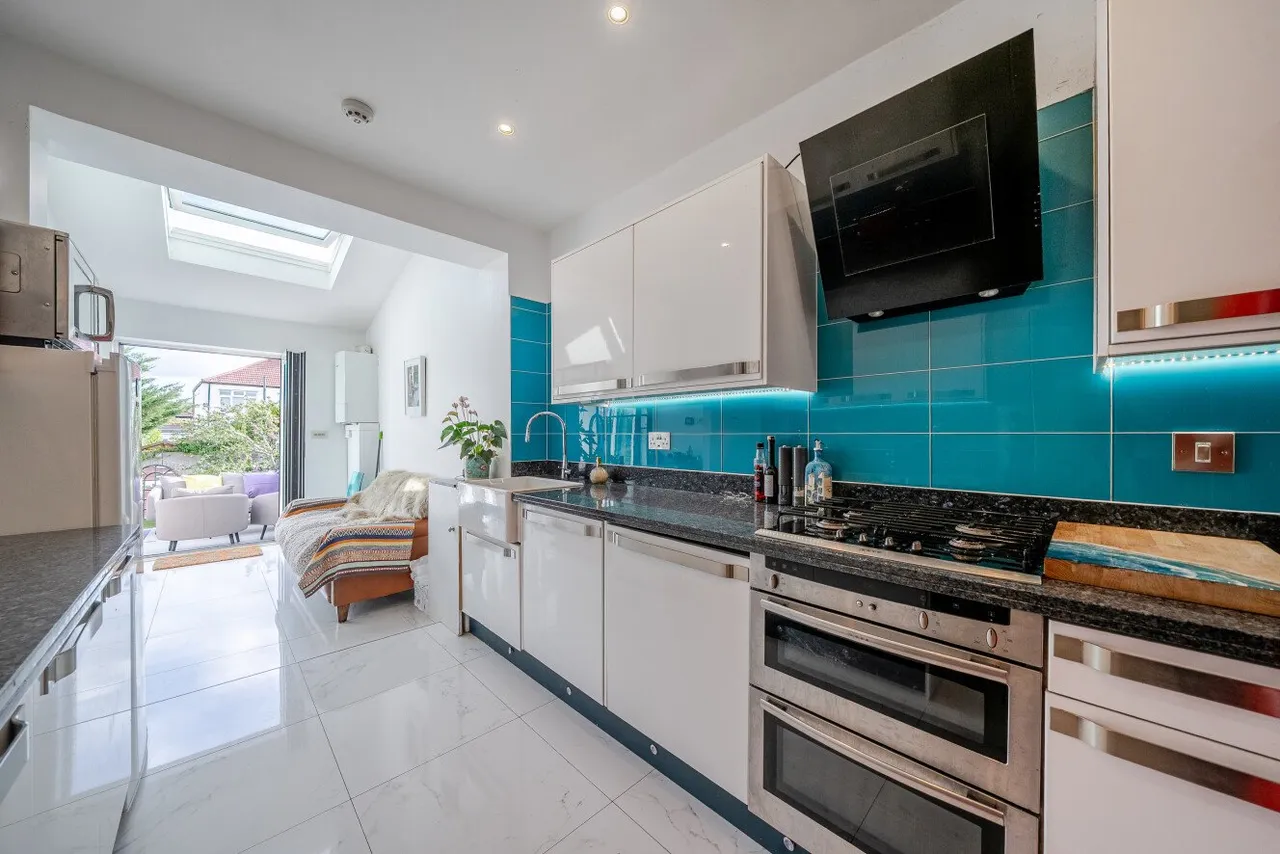 Sundial Avenue, South Norwood, SE25, photo 3