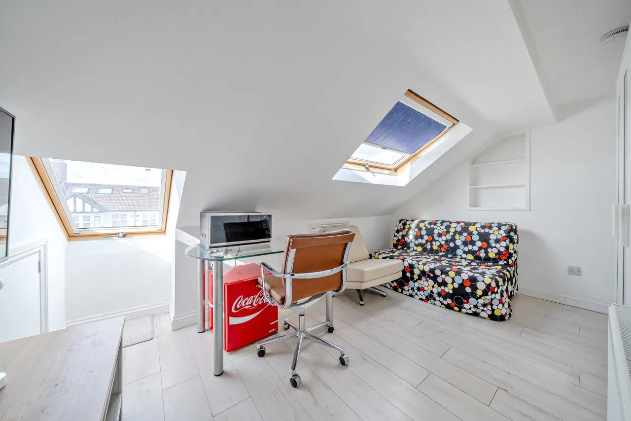 Sundial Avenue, South Norwood, SE25, photo 17