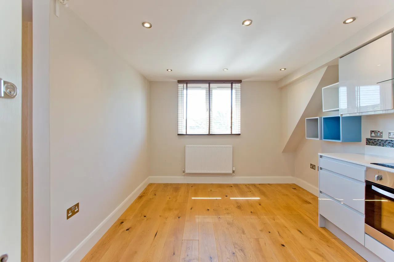 Rondu Road, Cricklewood, NW2, photo 2