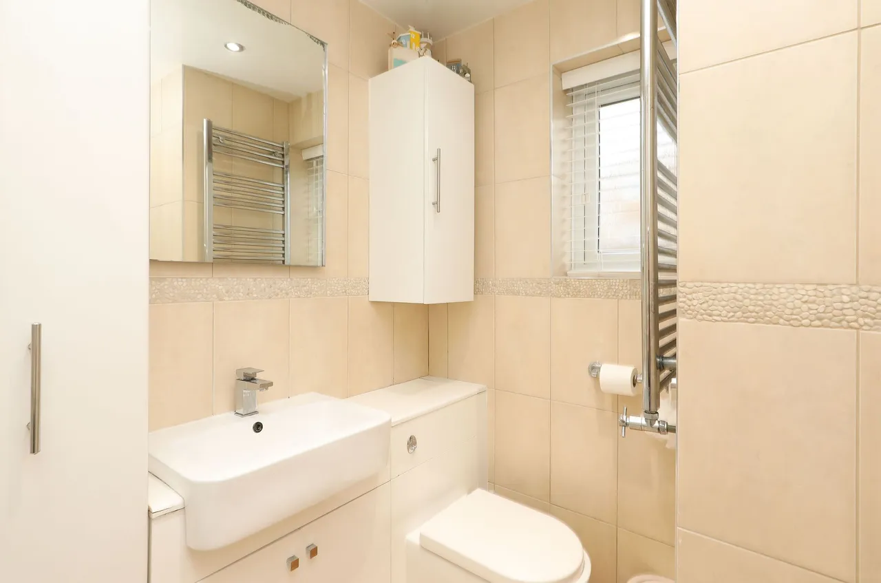 Hollybank Close, Sheffield, S12, photo 13