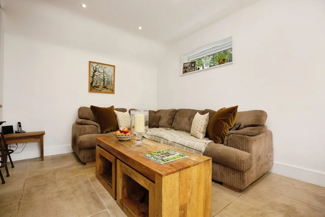 The Street, Thursley, GU8, photo 14