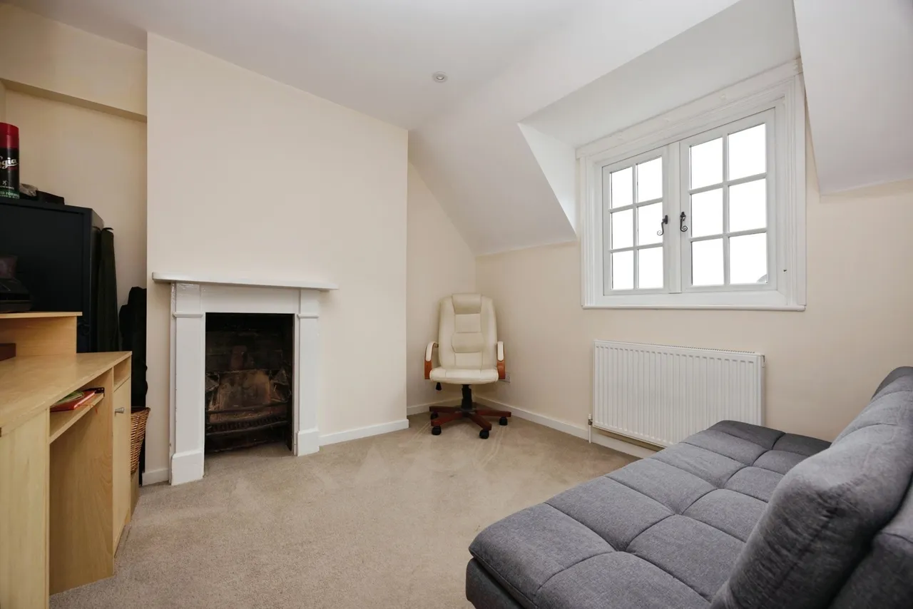 The Street, Thursley, GU8, photo 9