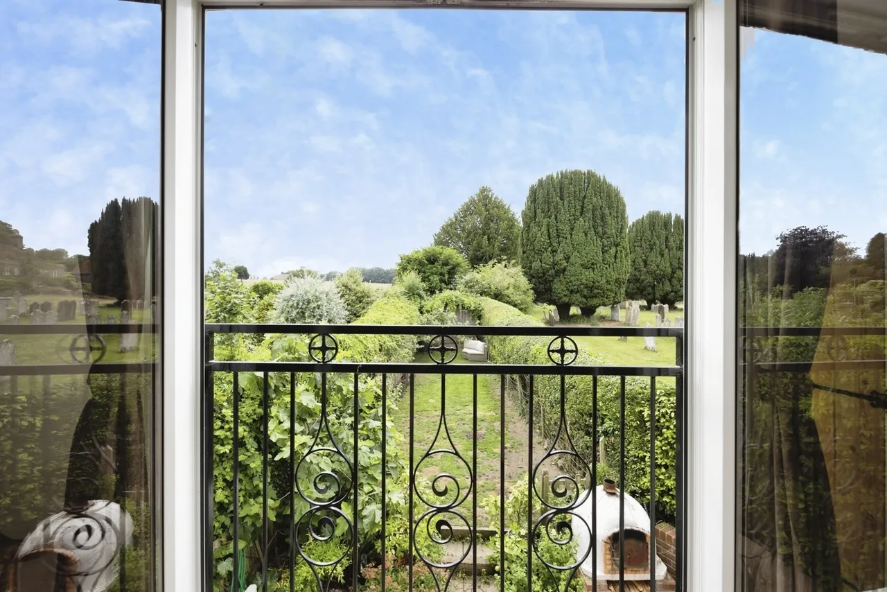 The Street, Thursley, GU8, photo 11