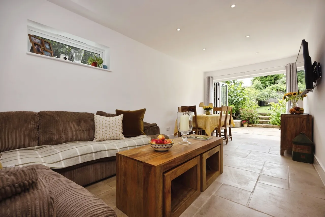 The Street, Thursley, GU8, photo 2