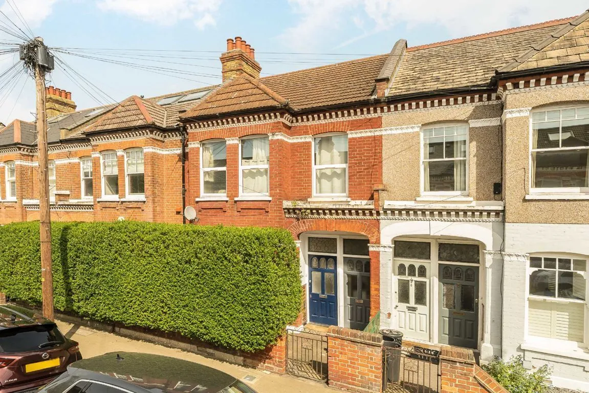 2 bed flat for sale, Moring Road, SW17