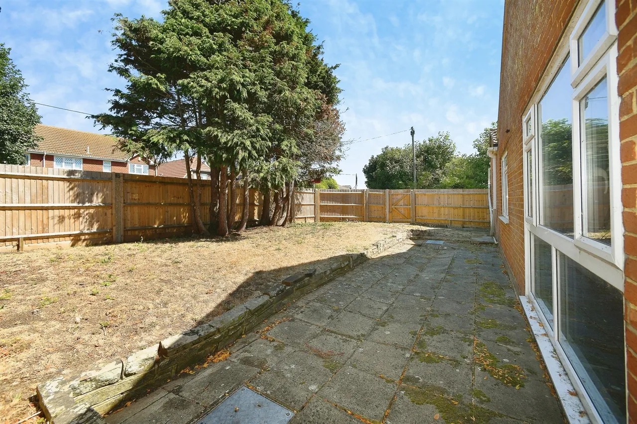 Bretts Field, Peacehaven, BN10, photo 17