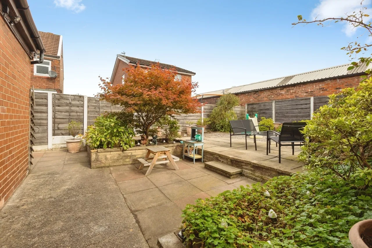 Holland Street, Denton, M34, photo 14