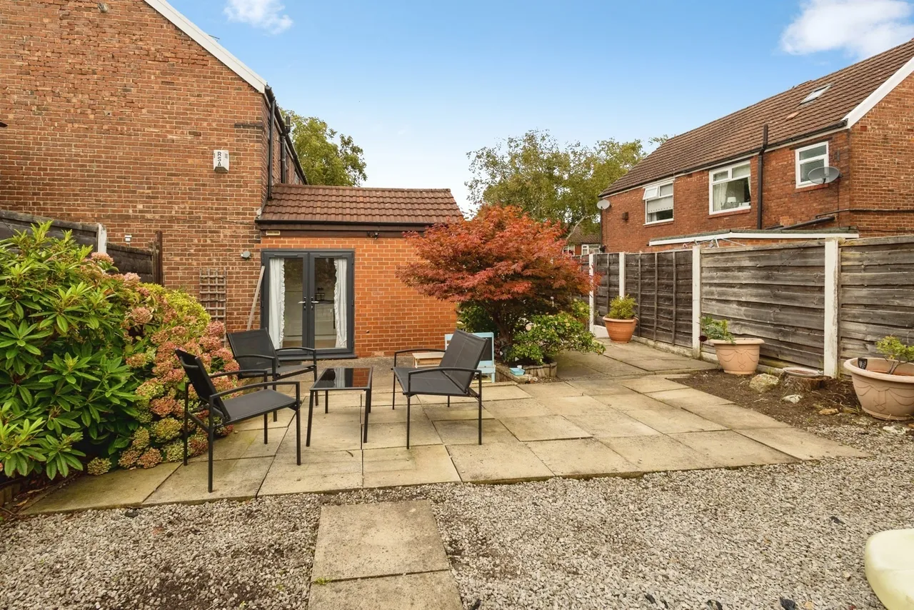 Holland Street, Denton, M34, photo 17