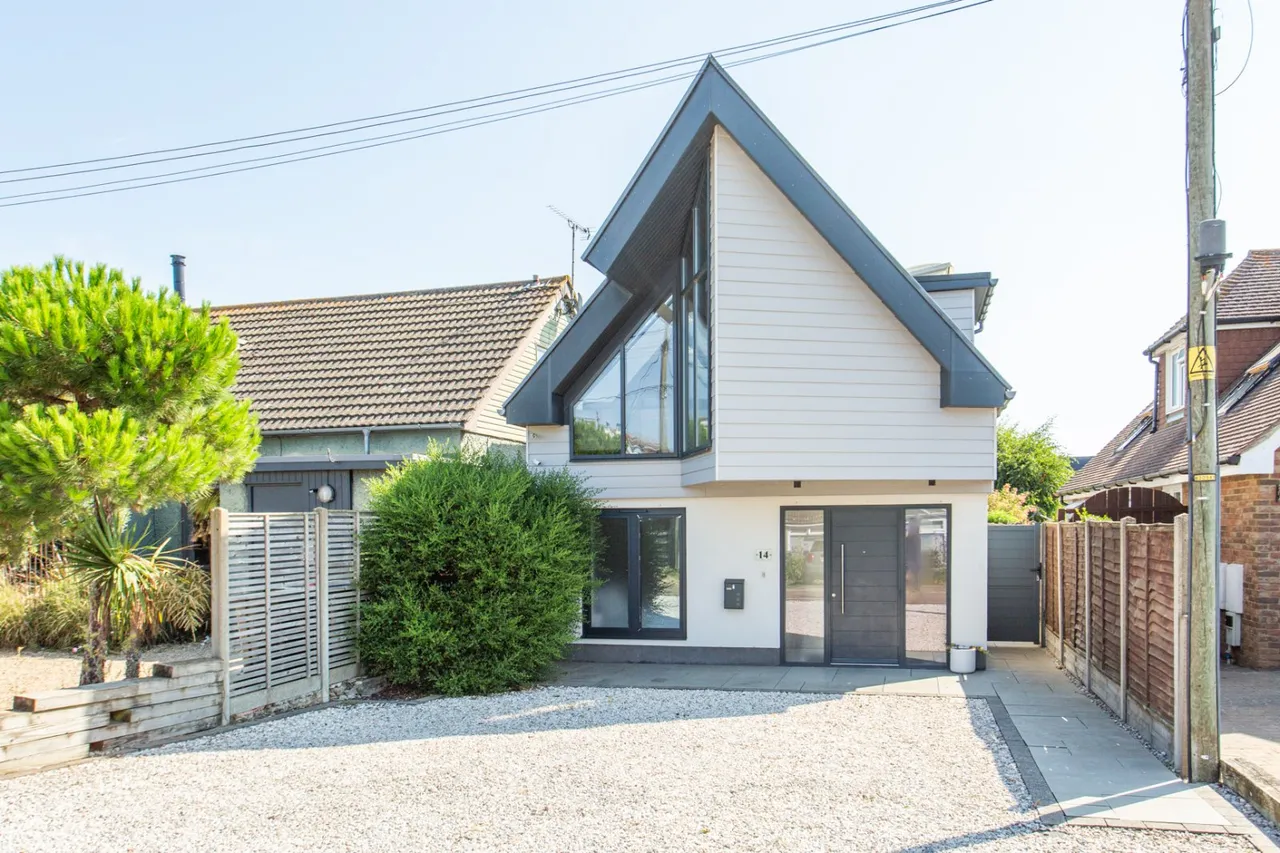 3 bed house for sale, Hodgson Road, Seasalter, CT5