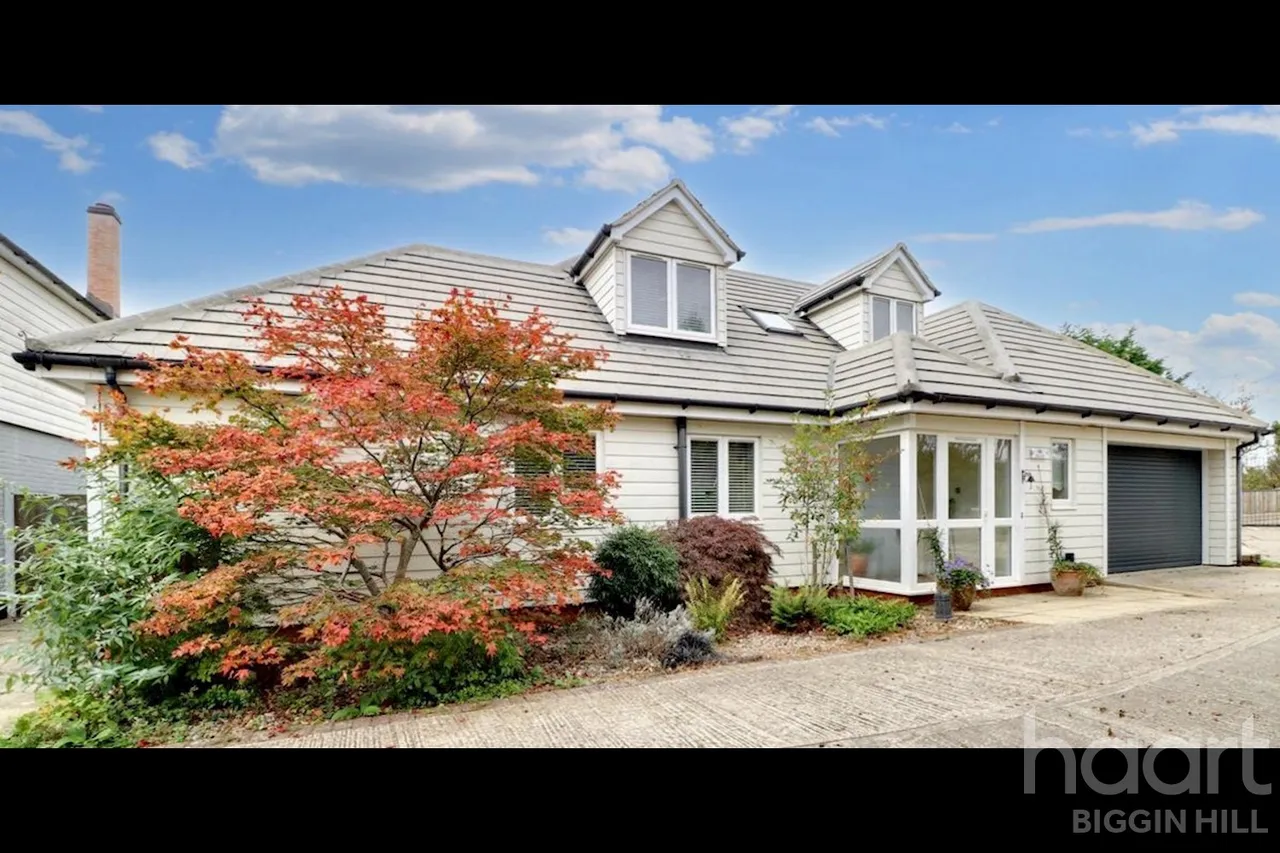 3 bed house for sale, Main Road, Biggin Hill, TN16