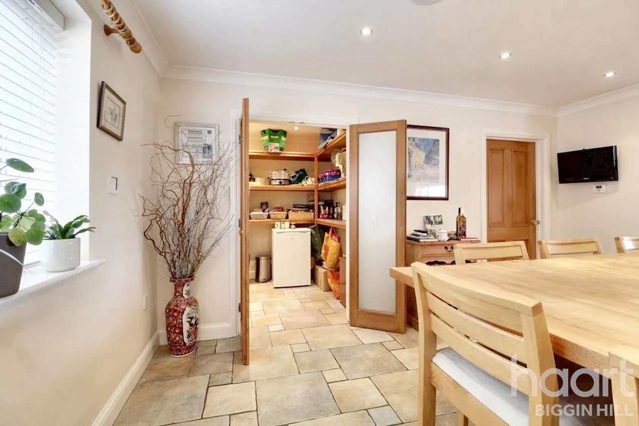 Main Road, Biggin Hill, TN16, photo 11