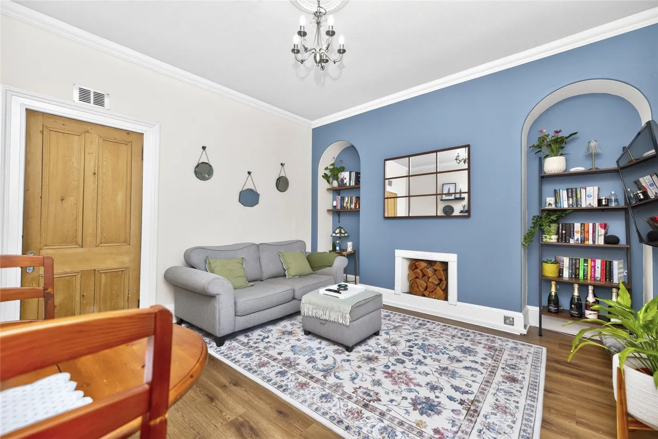1 bed flat for sale, Broomhill Road, Aberdeen, AB10