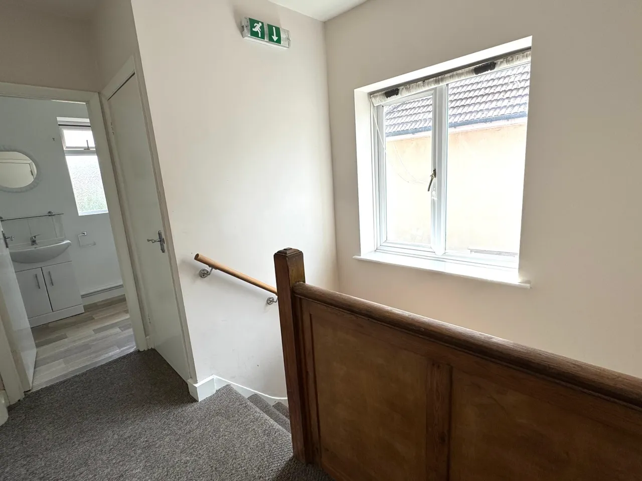 The Crescent, Surrey Egham, TW20, photo 5