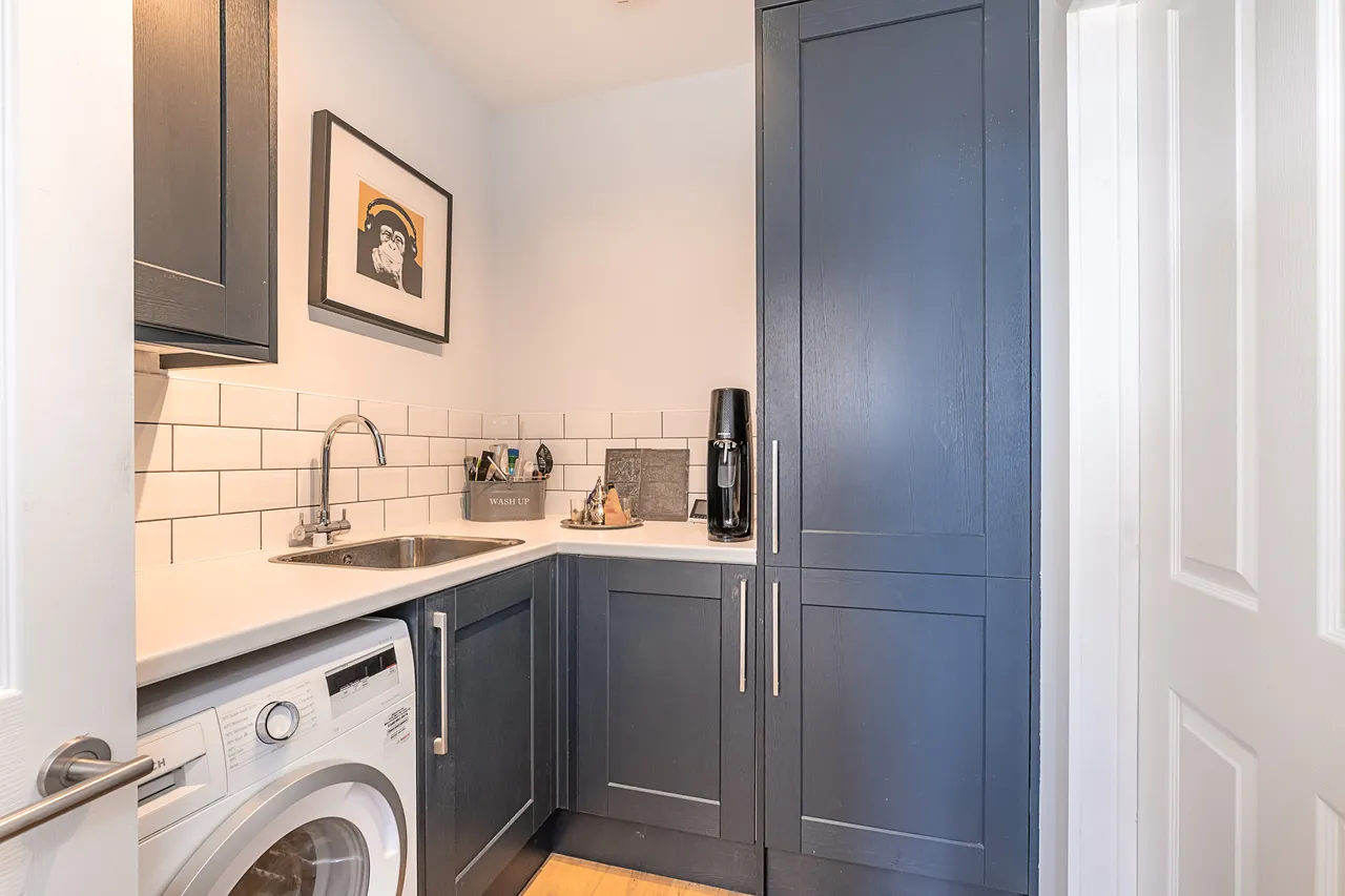 Windmill Rise, Kingston Upon Thames, KT2, photo 11