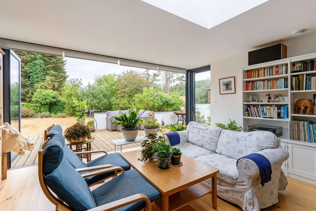 Dairy Lane, Hambleden, Henley-on-Thames, Buckinghamshire, RG9 3AS, photo 6