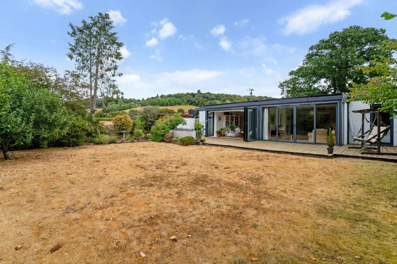 Dairy Lane, Hambleden, Henley-on-Thames, Buckinghamshire, RG9 3AS, photo 2
