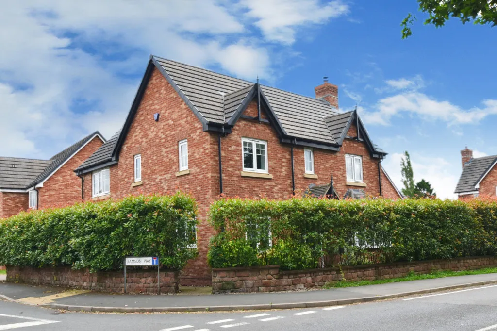 4 bed house for sale, Damson Way, Hinstock