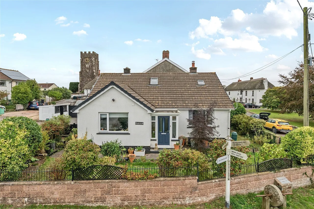 3 bed property for sale, Coldridge, Crediton, EX17