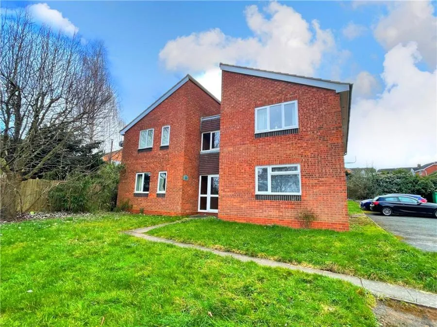 1 bed flat for sale, Henley Drive, Droitwich, WR9