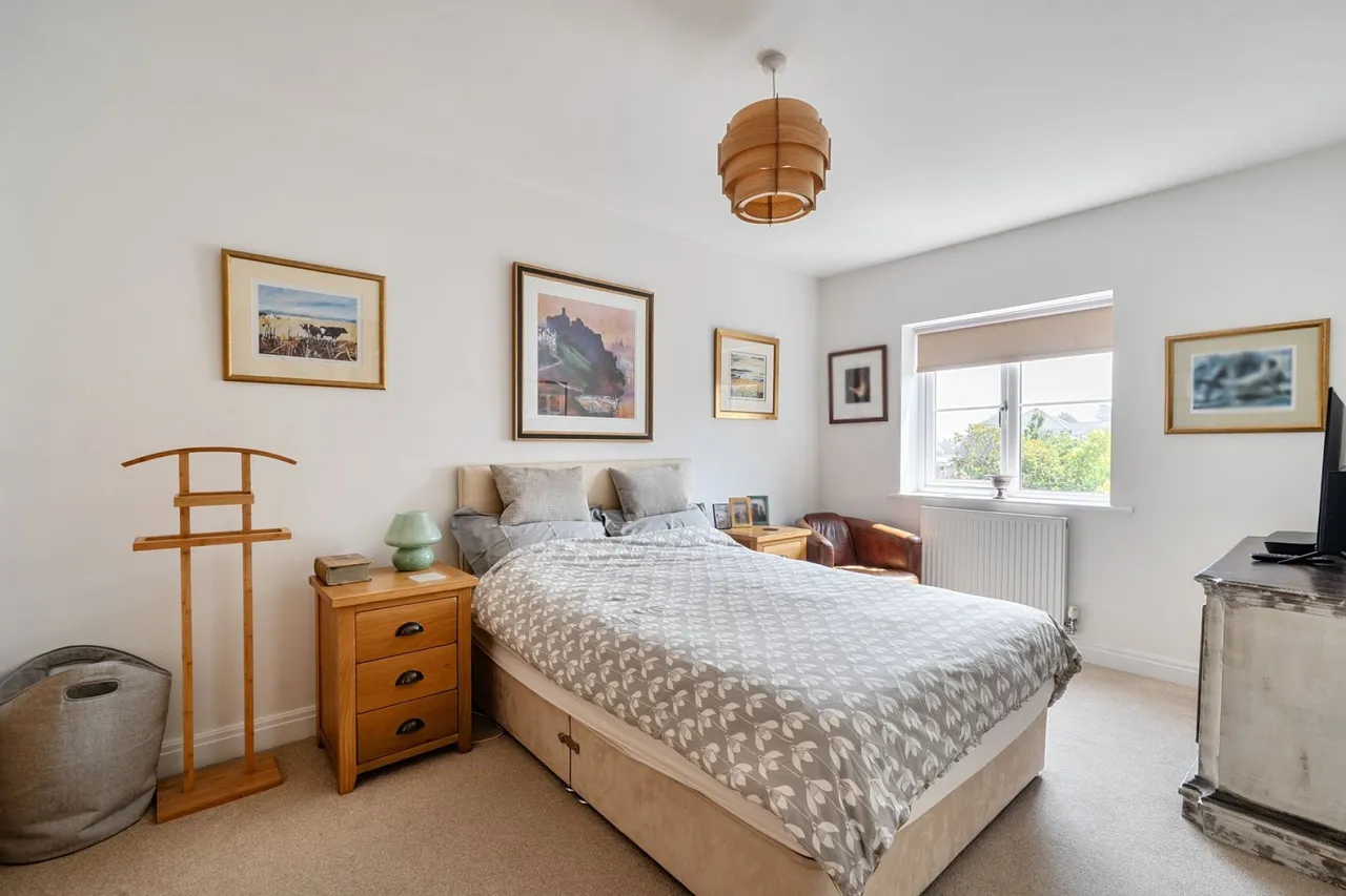 Avenue Road, Lymington, SO41, photo 9