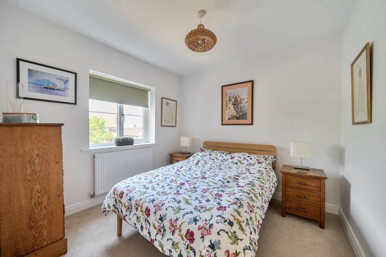 Avenue Road, Lymington, SO41, photo 11