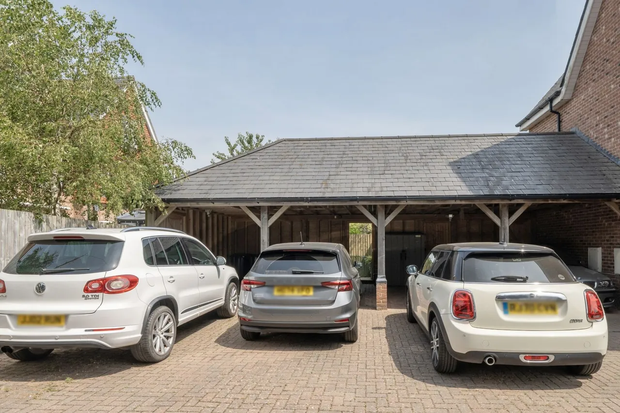 Avenue Road, Lymington, SO41, photo 20