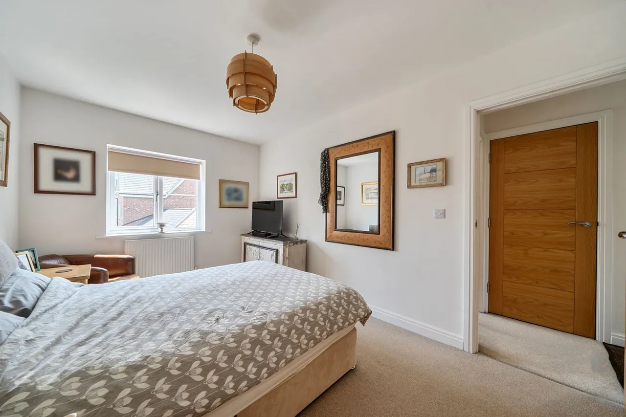 Avenue Road, Lymington, SO41, photo 10