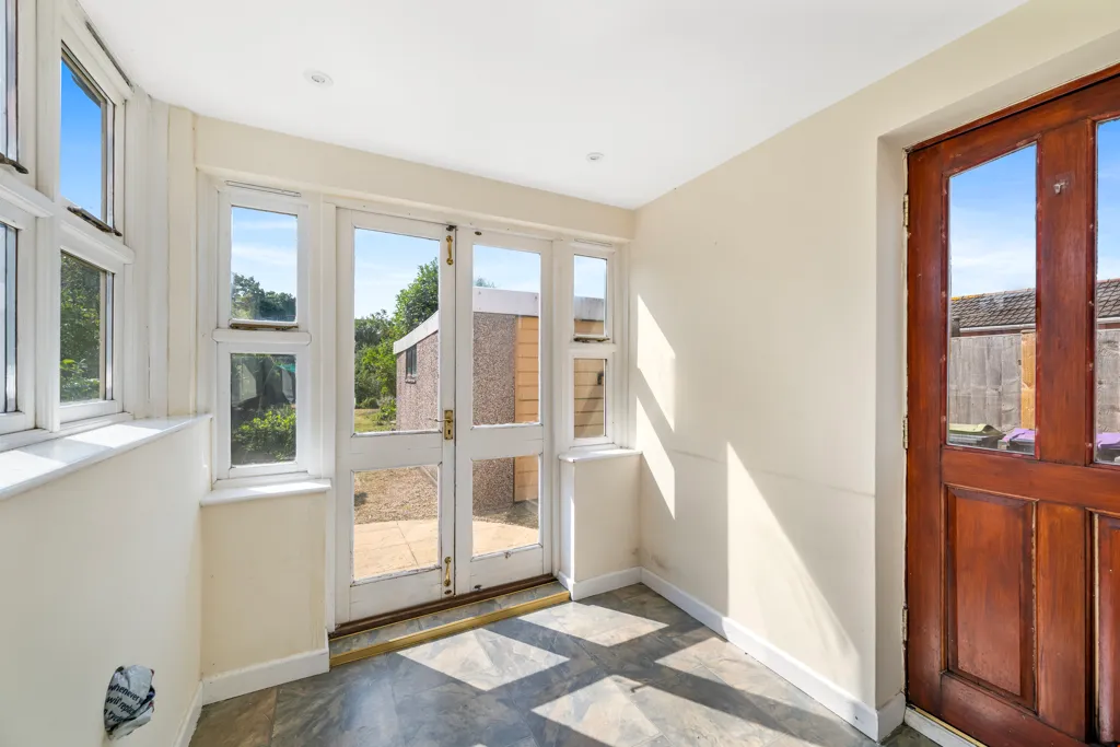 Newark Road, South Hykeham, LN6, photo 5