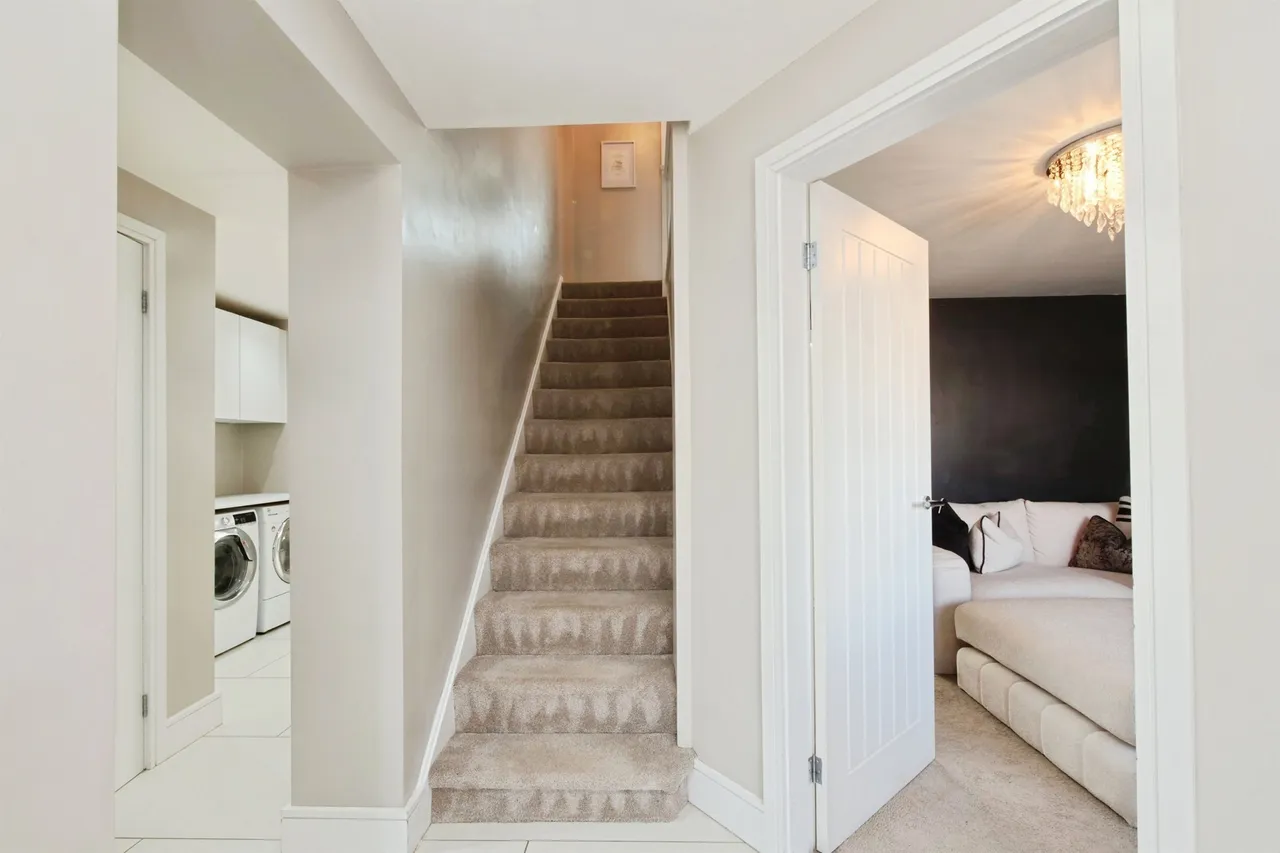 Lowfield Drive, Haxby, York, photo 2