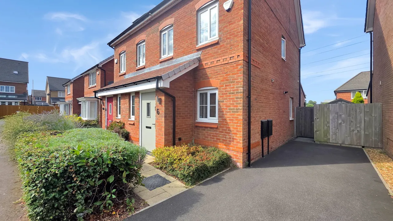 Chenille Close, Walkden, M28, photo 2