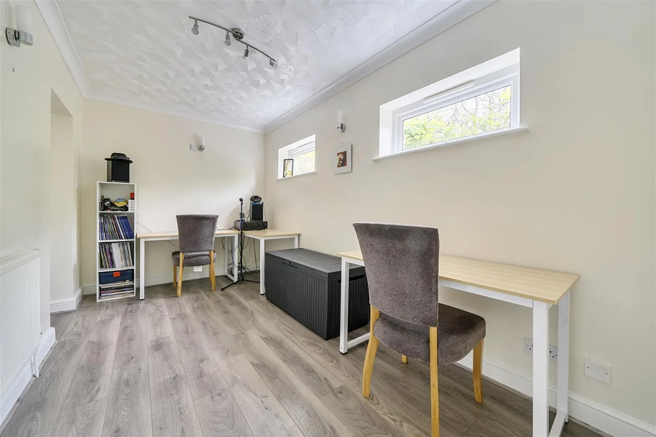Bridge Road, Sarisbury Green, photo 10