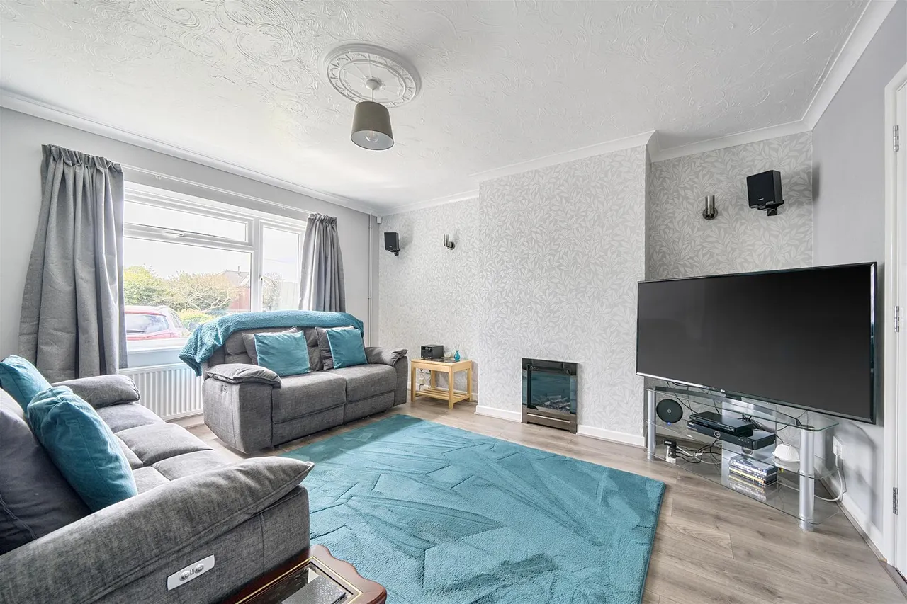 Bridge Road, Sarisbury Green, photo 3