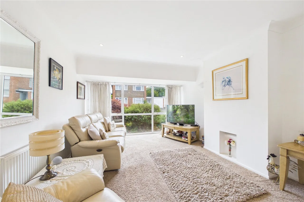 Severn Gardens, Oakley, RG23, photo 7