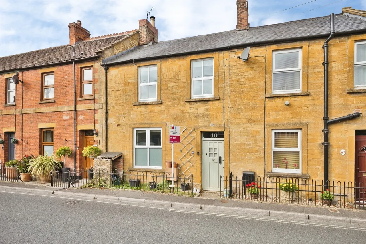 2 bed house for sale — North Street, Martock