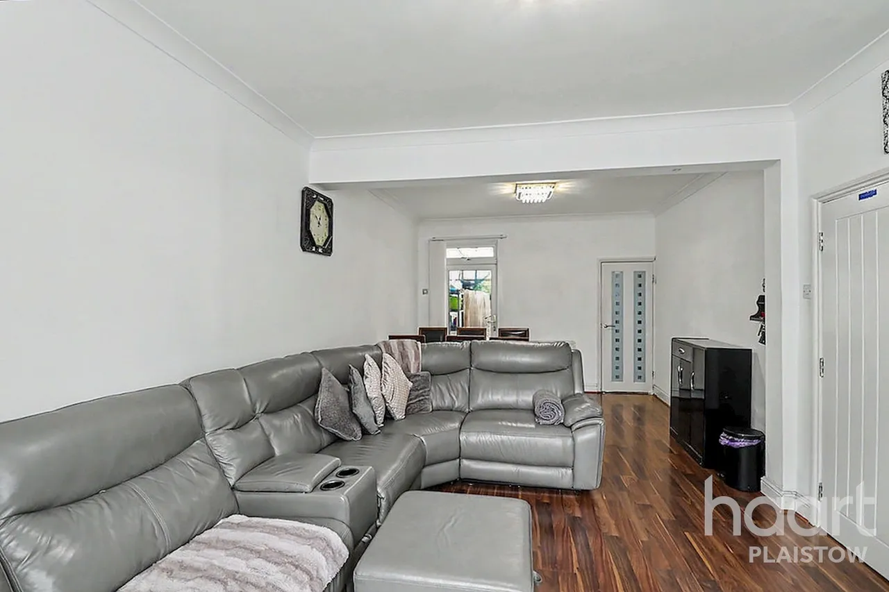 Bushey Road, Upton Park, E13, photo 2