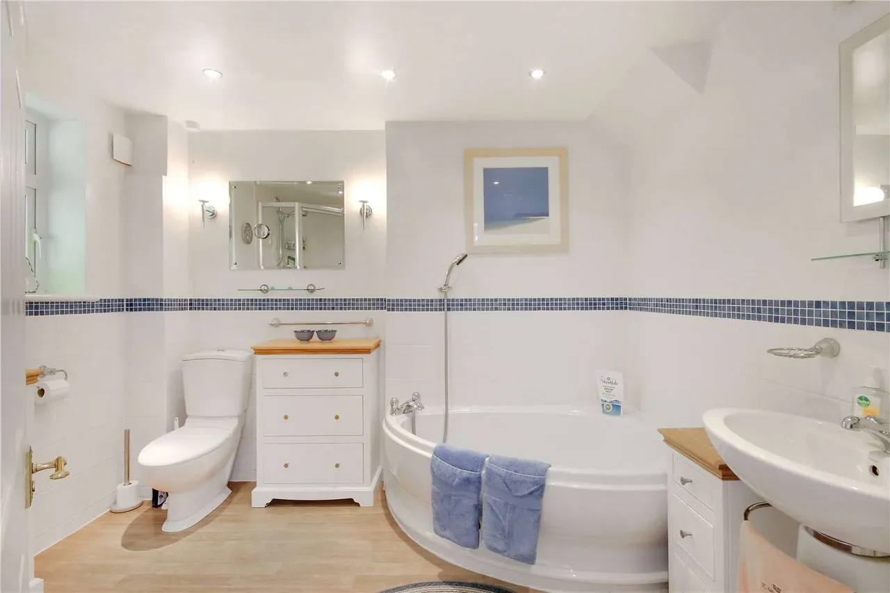 Bayleys Hill, Sevenoaks, Kent, TN14 6HS, photo 12