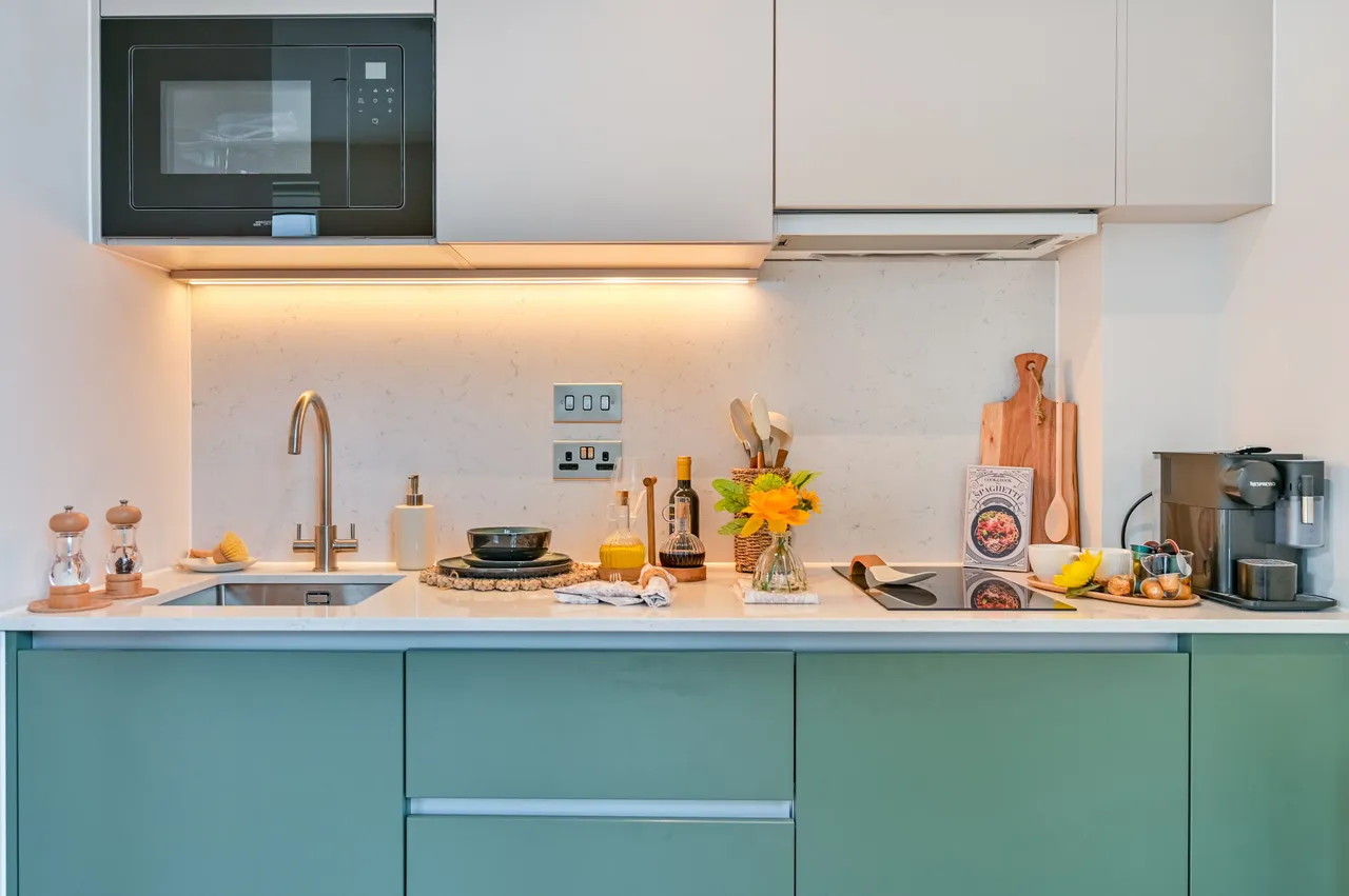 flat to rent — Flat 61, The Rex, 175 Clarence Street, Kingston upon Thames