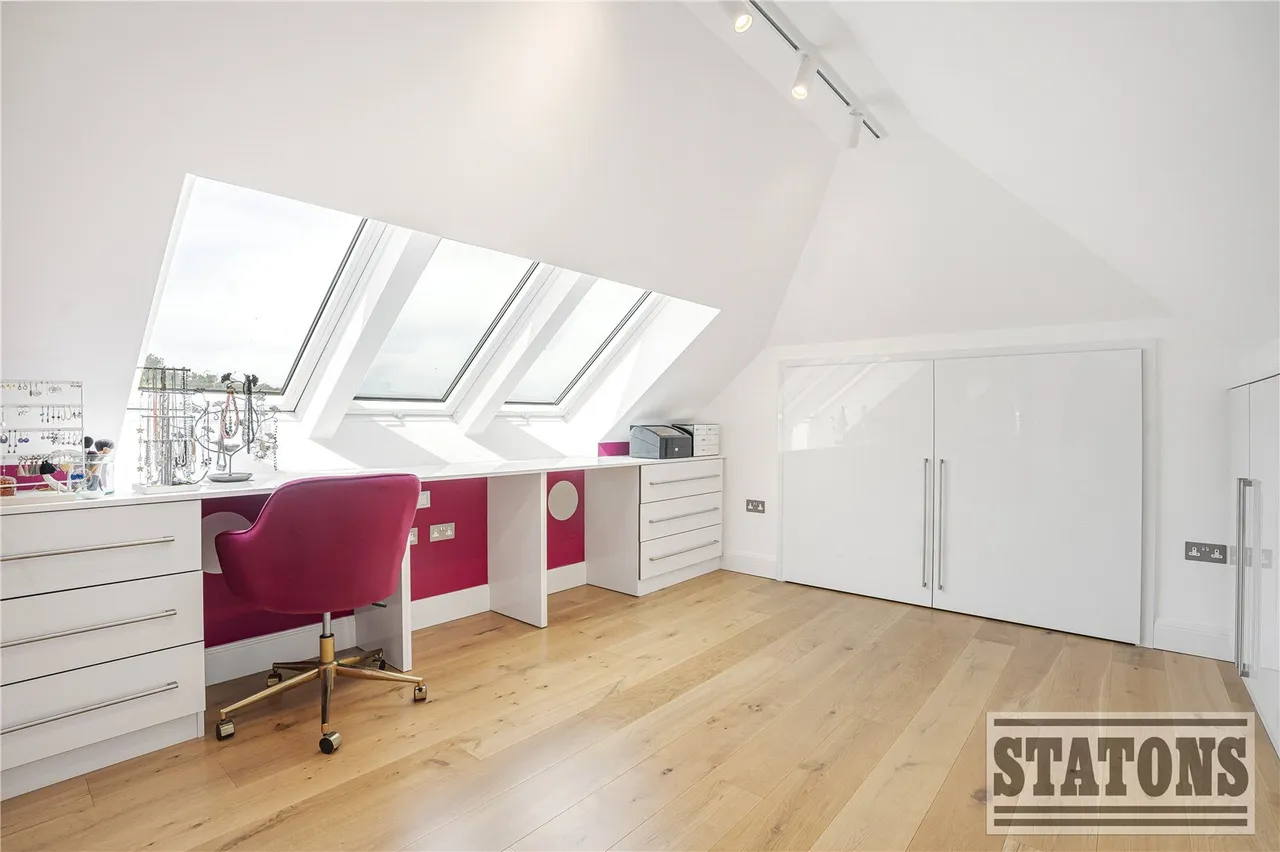 Fairgreen, Hadley Wood, EN4 0QS, photo 35