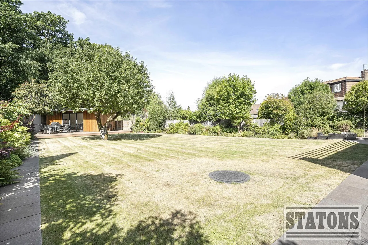 Fairgreen, Hadley Wood, EN4 0QS, photo 38