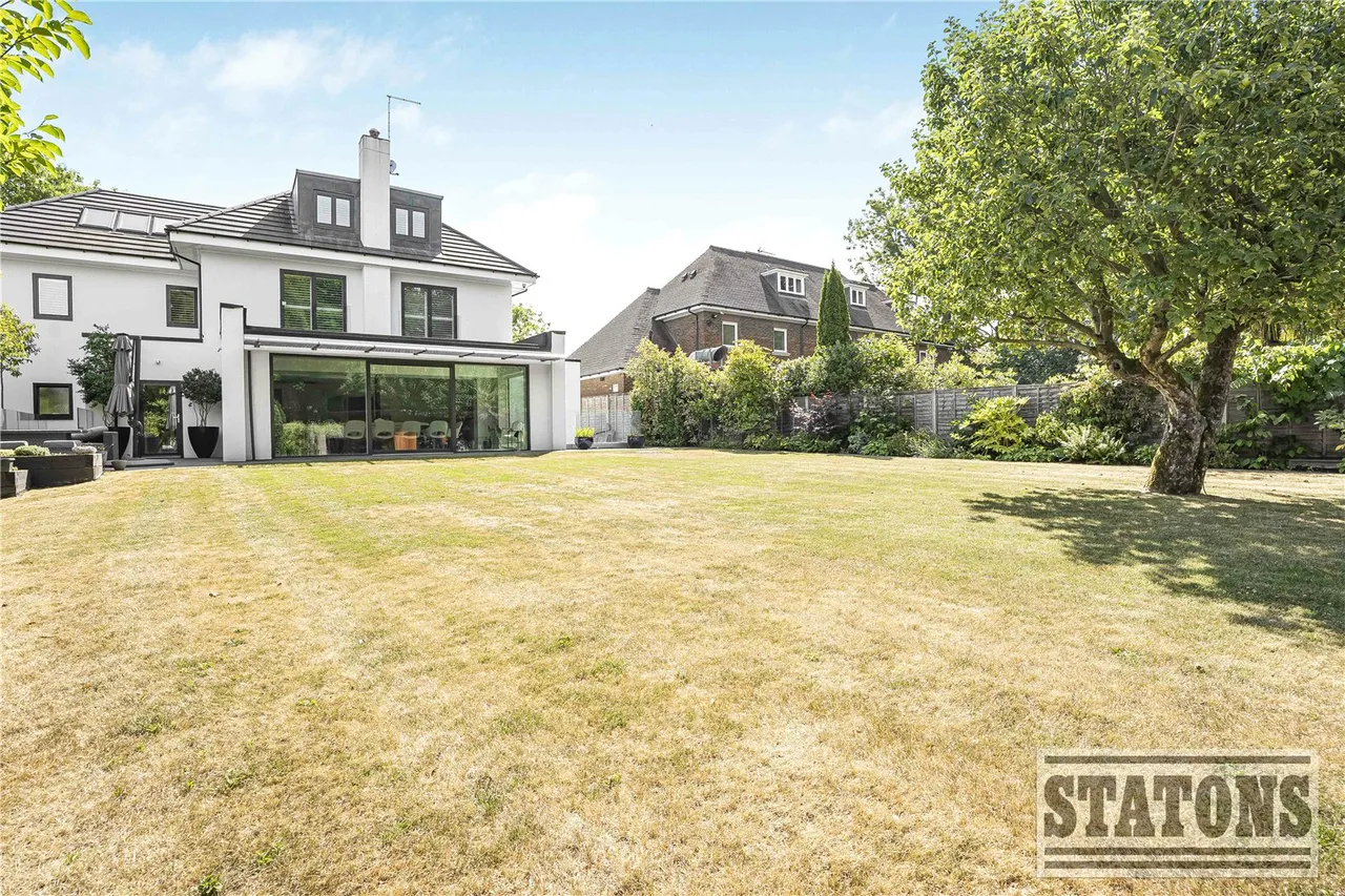 Fairgreen, Hadley Wood, EN4 0QS, photo 40