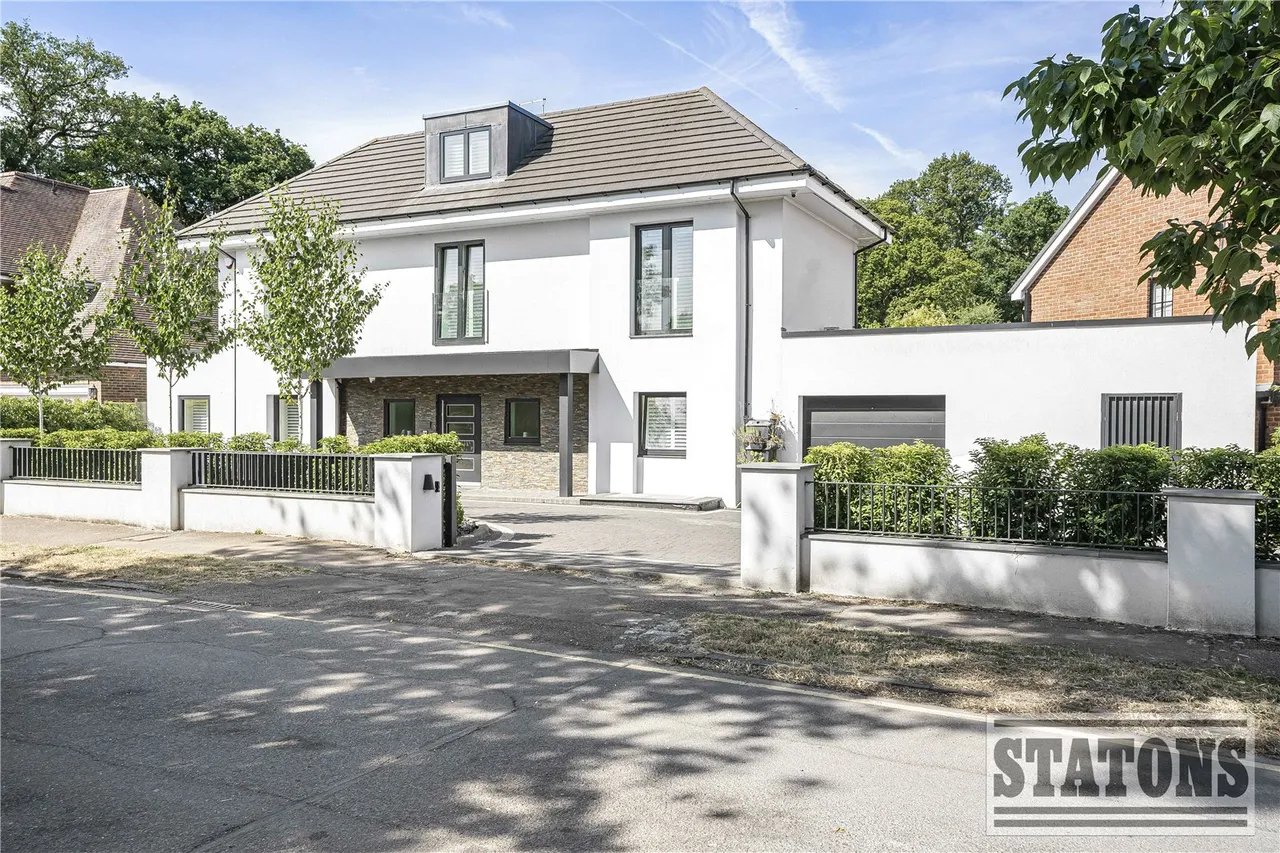 5 bed house for sale — Fairgreen, Hadley Wood, EN4 0QS